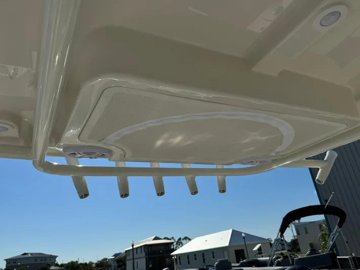  Yacht Photos Pics 2025 Sailfish 272 CC boat roof with rod holders and speaker system.