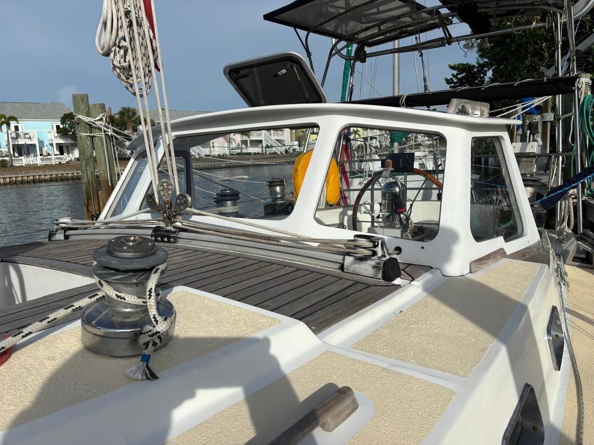 1984 Cambria 44 