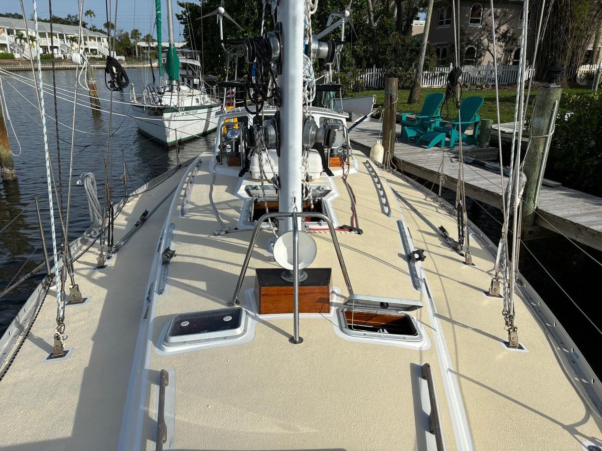 1984 Cambria 44 
