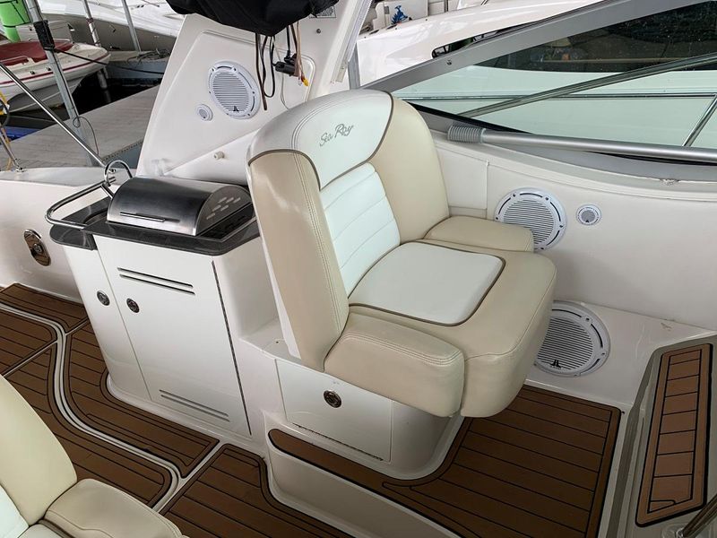 2012 Sea Ray 350 Sundancer