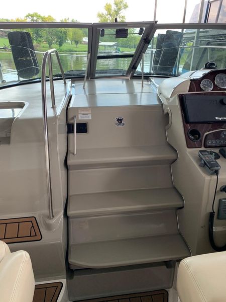 2012 Sea Ray 350 Sundancer