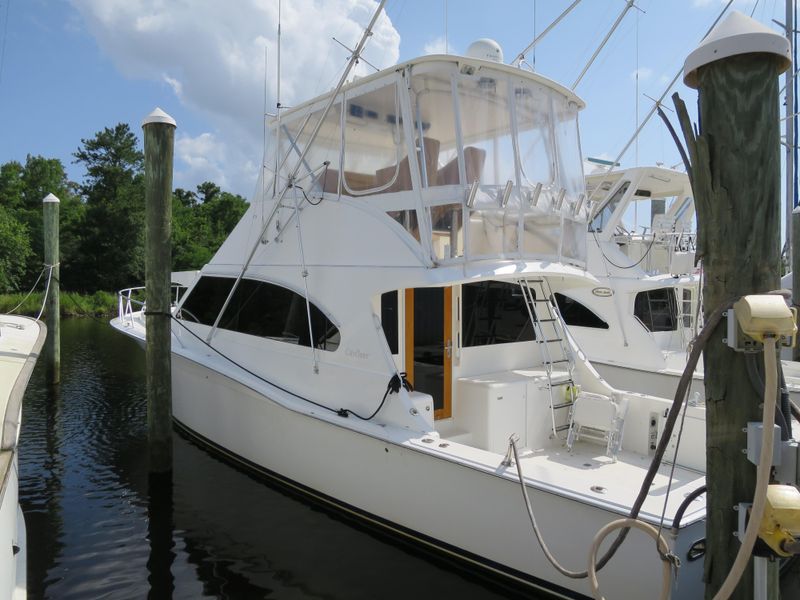 2004 Cavileer 53 flybridge