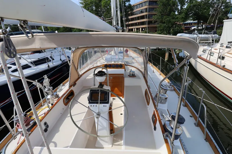 Liberty Yacht Photos Pics Center cockpit