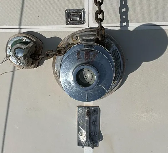 Liberty Yacht Photos Pics Windlass