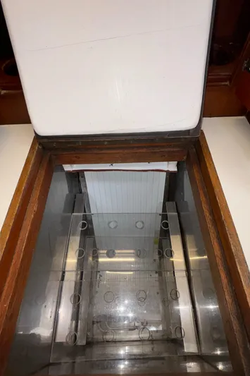 Liberty Yacht Photos Pics Deep Freezer