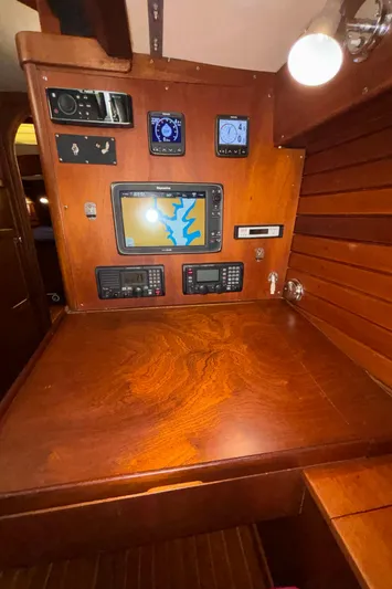 Liberty Yacht Photos Pics Electronics at Nav Station