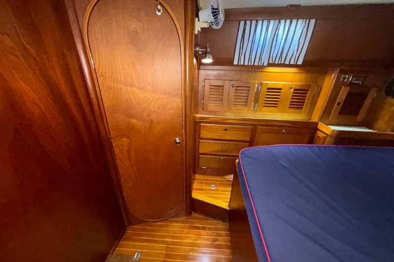 Liberty Yacht Photos Pics Entry to Owner's private head