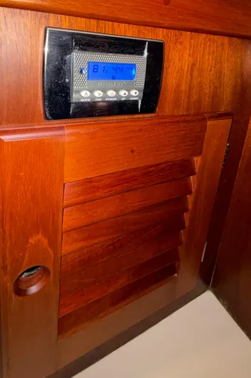 Liberty Yacht Photos Pics Air conditioning control main salon