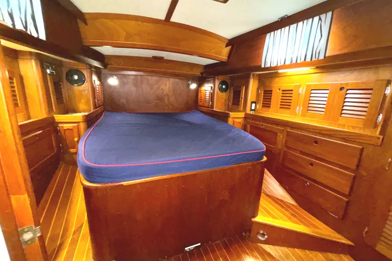 Liberty Yacht Photos Pics 