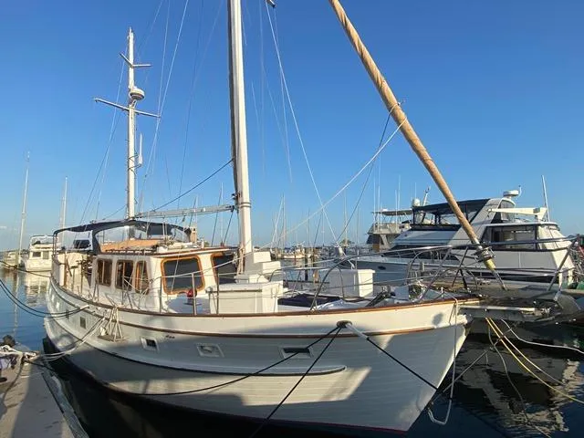 Valkyrie Yacht Photos Pics 