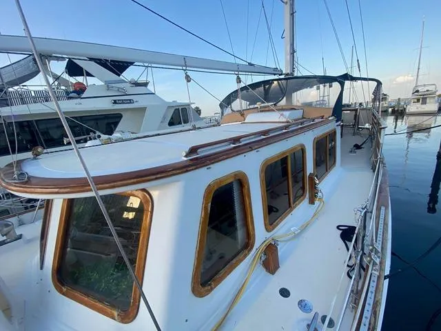 Valkyrie Yacht Photos Pics 