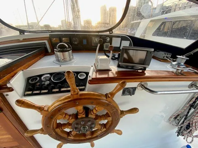 Valkyrie Yacht Photos Pics 