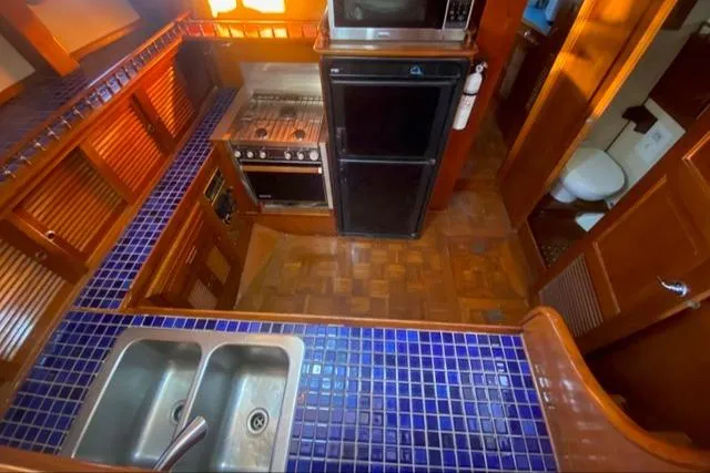 Valkyrie Yacht Photos Pics 