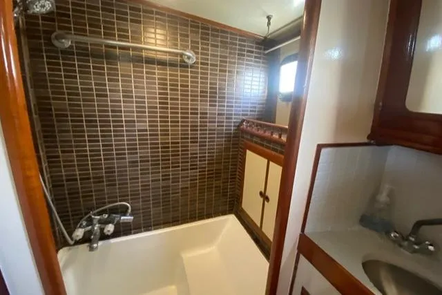 Valkyrie Yacht Photos Pics 