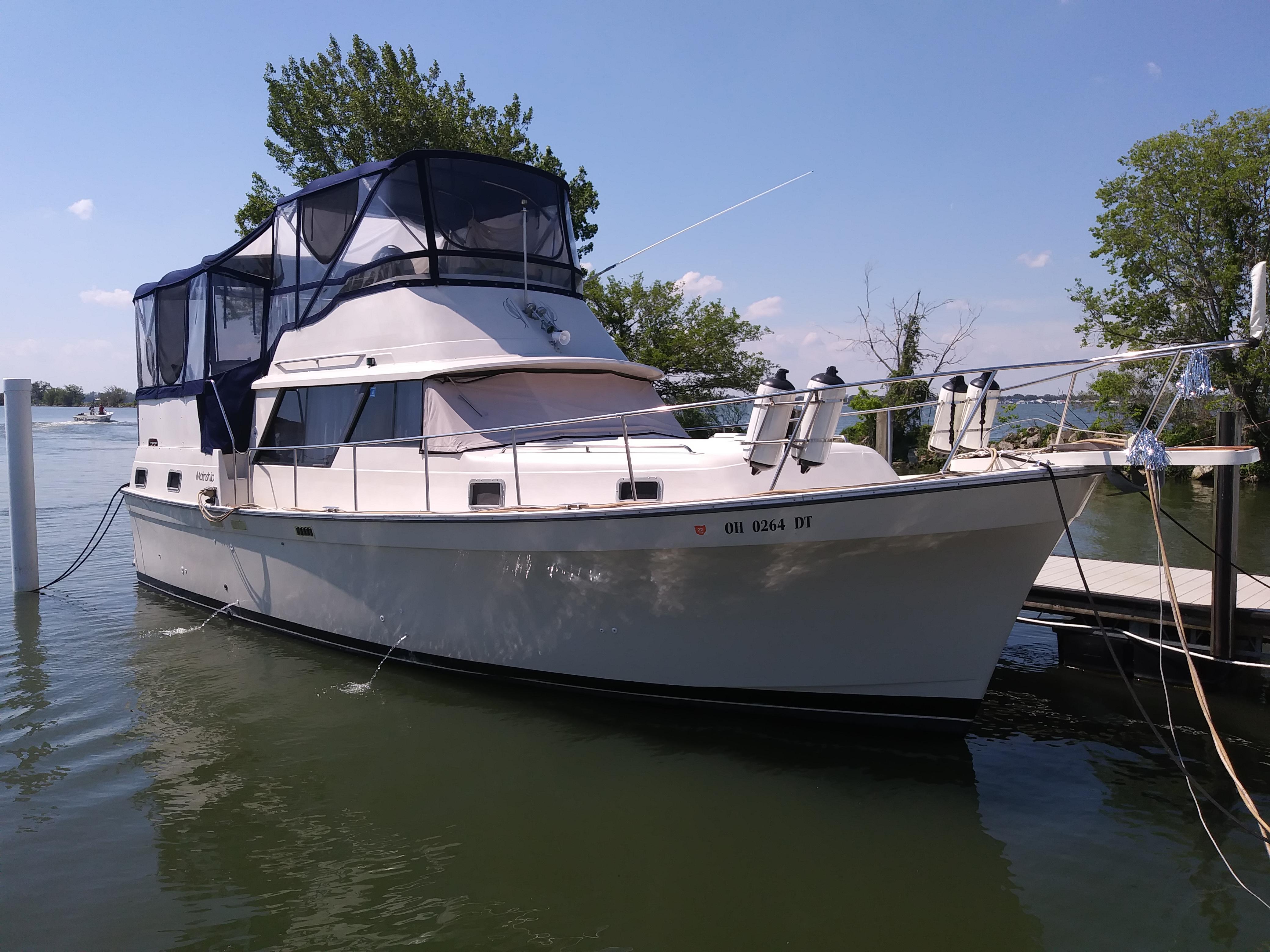 1986 Mainship 36 Double Cabin
