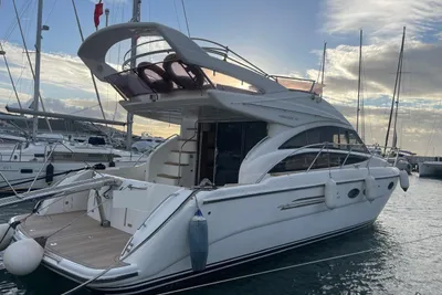 2011 Princess 42 Flybridge Motor Yacht