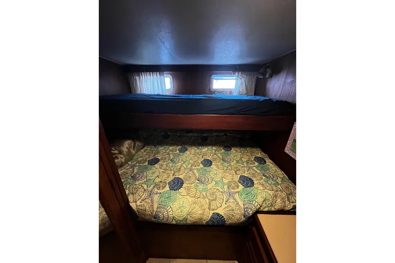  Yacht Photos Pics Midship strm.