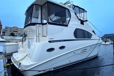 Silverton 35 Motor Yacht