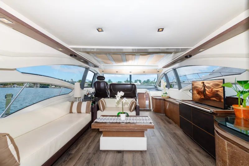 Warren Kelly Yacht Photos Pics 