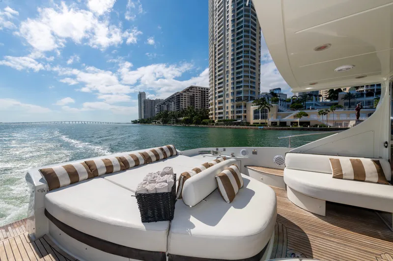 Warren Kelly Yacht Photos Pics 