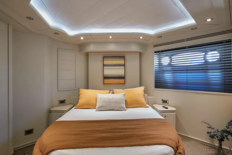 Camarik Yacht Photos Pics Luxurious yacht bedroom with modern decor, Custom Line 112, 2005 model.