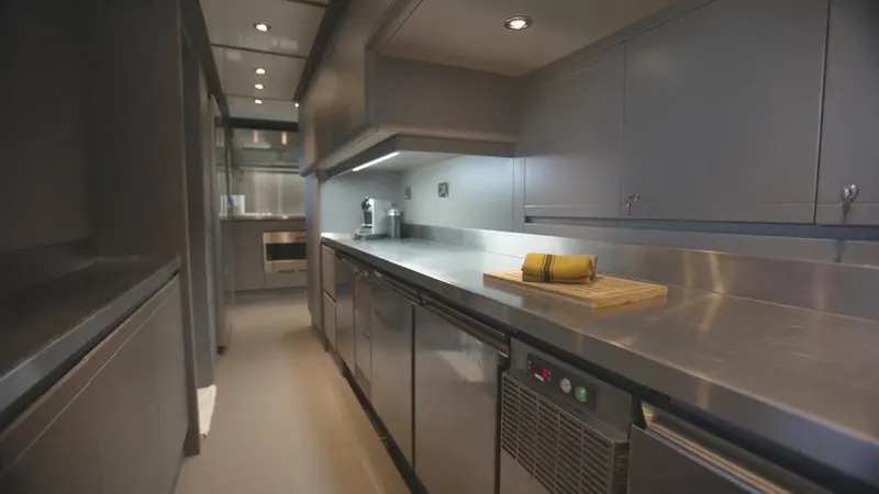 Camarik Yacht Photos Pics 