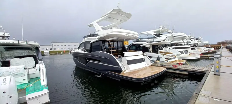  Yacht Photos Pics 