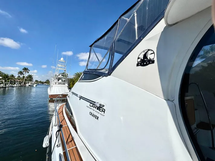 Craver Yacht Photos Pics 