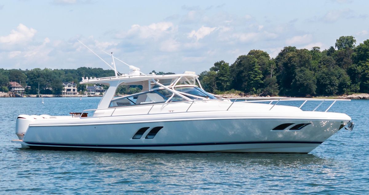 2015 Intrepid 43 