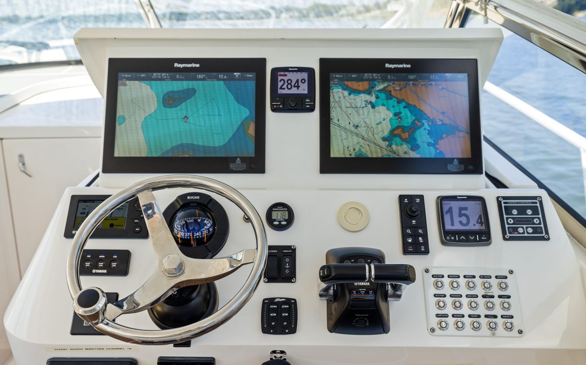 2015 Intrepid 43 