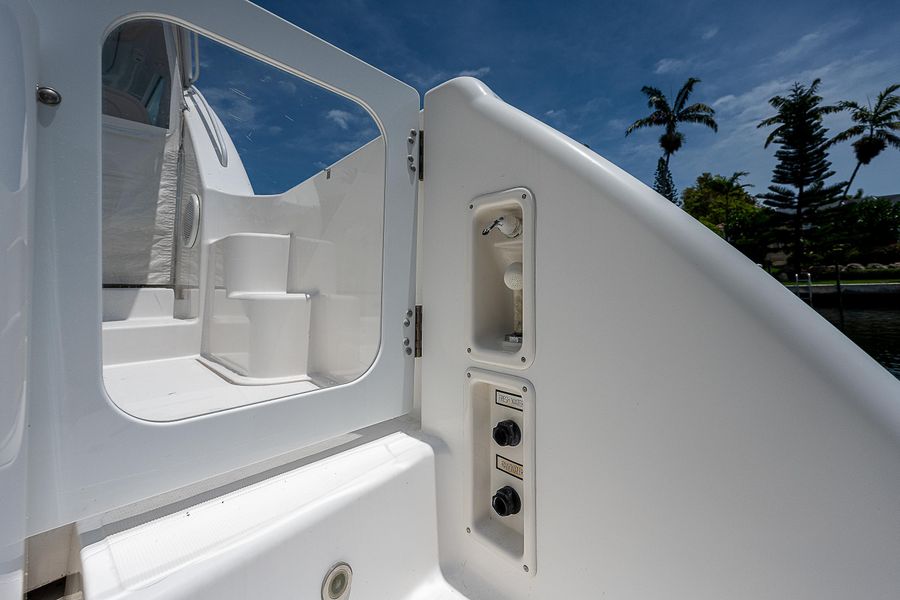 2007 Tiara Yachts 4300 Sovran