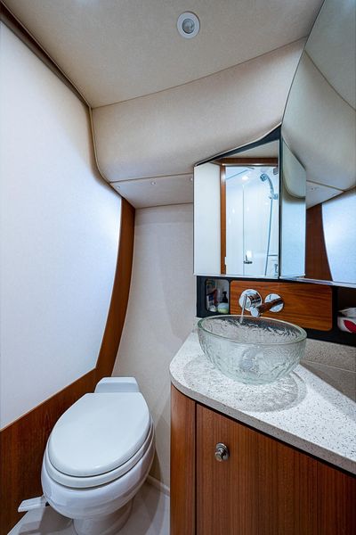 2007 Tiara Yachts 4300 Sovran