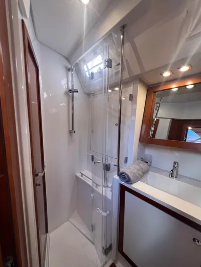  Yacht Photos Pics IMG_3612.JPG