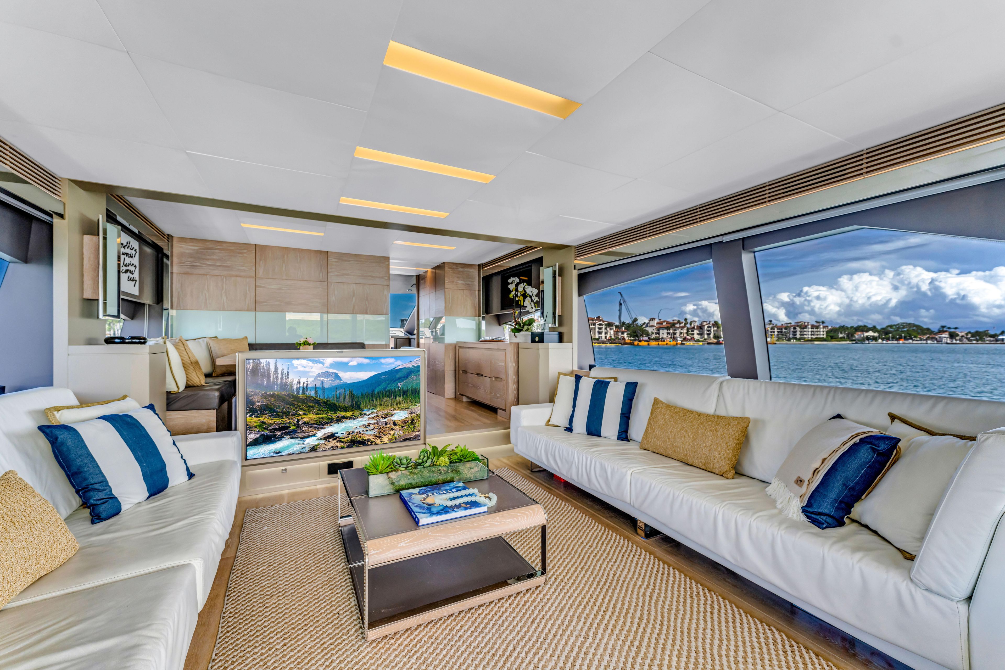 Yacht