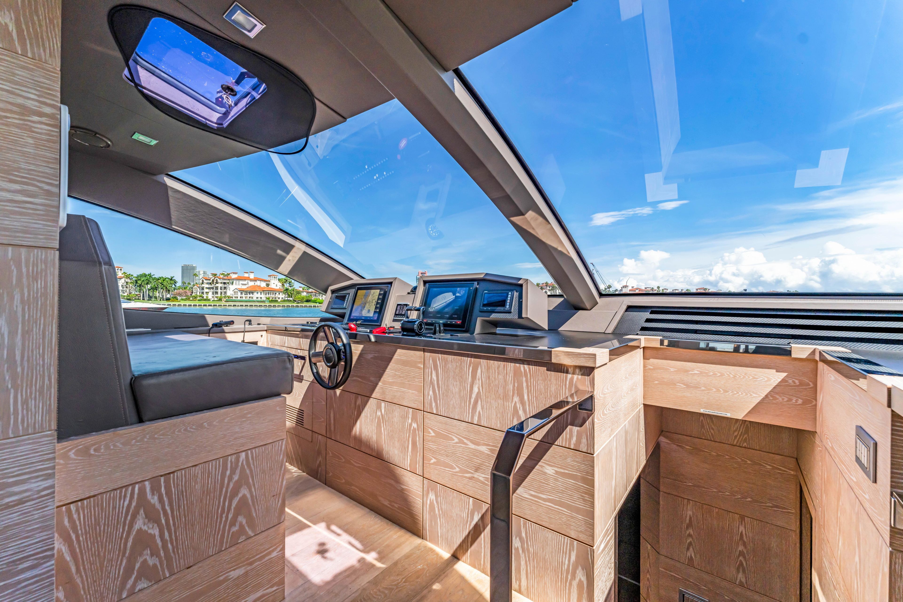 Yacht