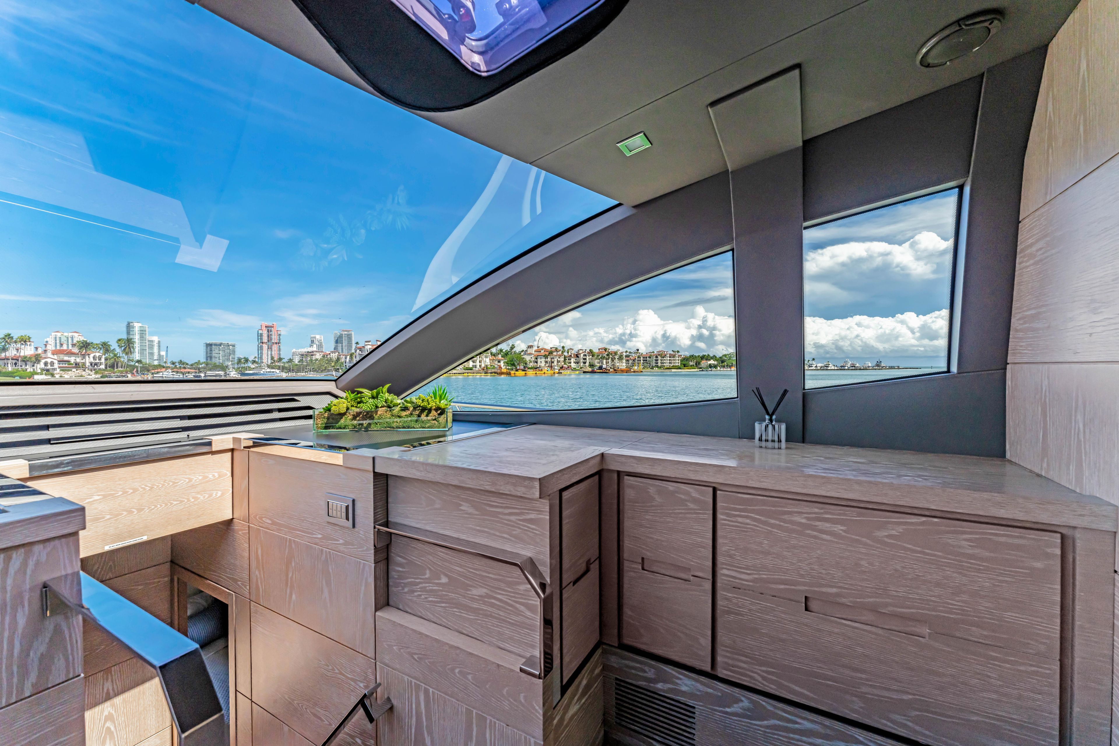 Yacht