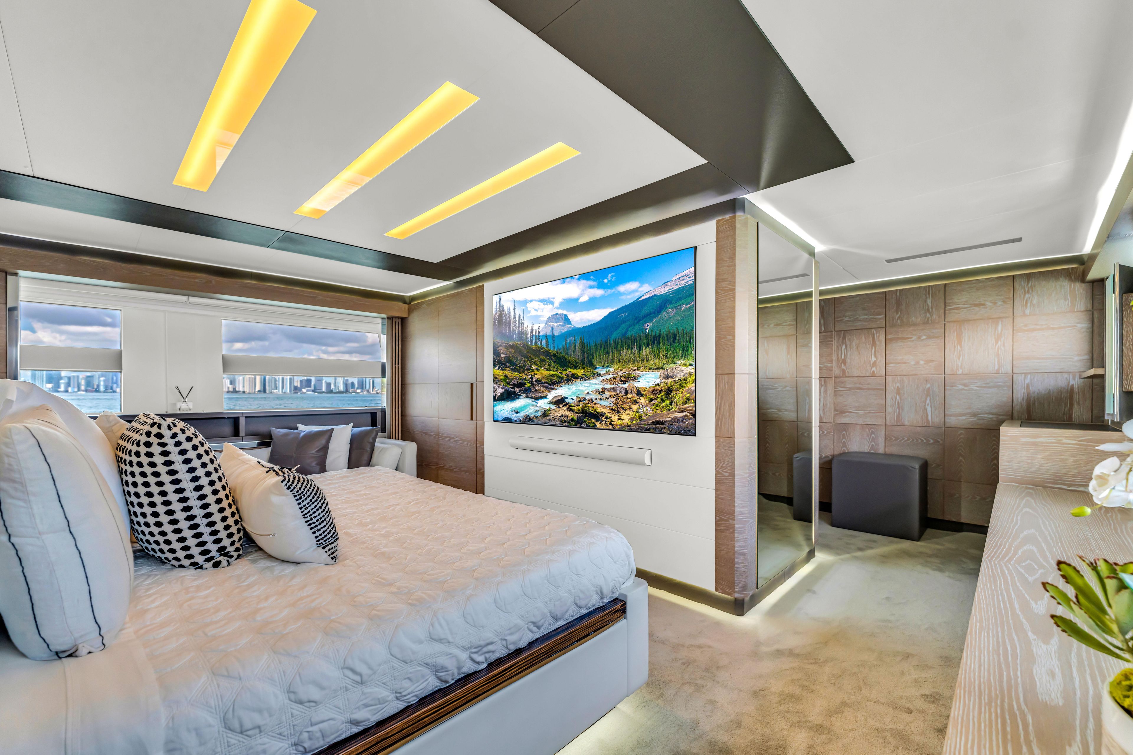 Yacht