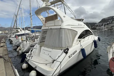 Sea Ray 375 Sedan Bridge