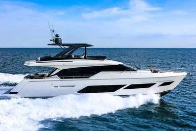2020 Ferretti Yachts 720