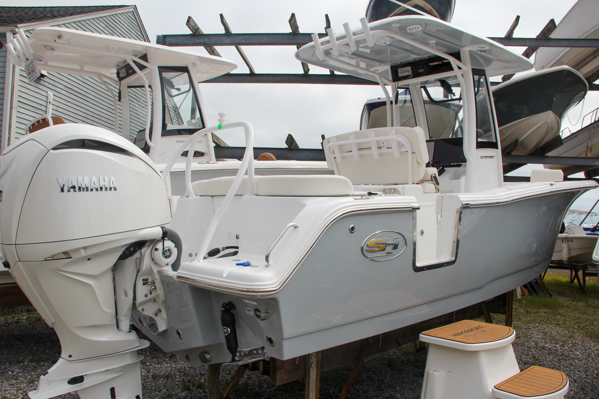 2024 Sea Hunt Ultra 239 SE Center Console Boote Kaufen YachtWorld