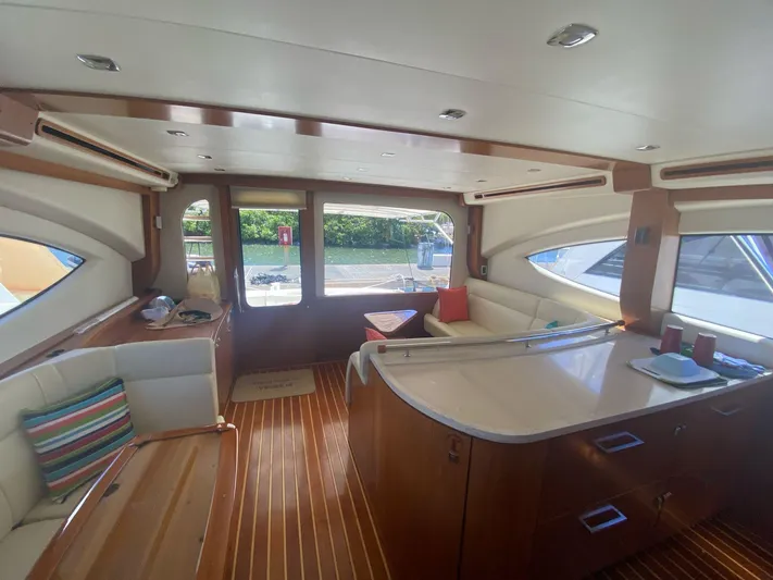 Aleola II Yacht Photos Pics 