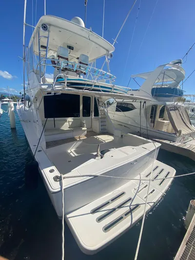 Aleola II Yacht Photos Pics 