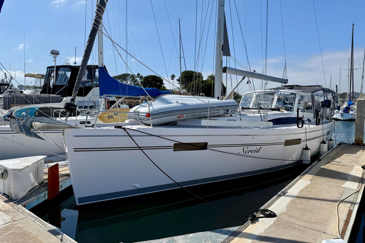 2020 Catalina 43 