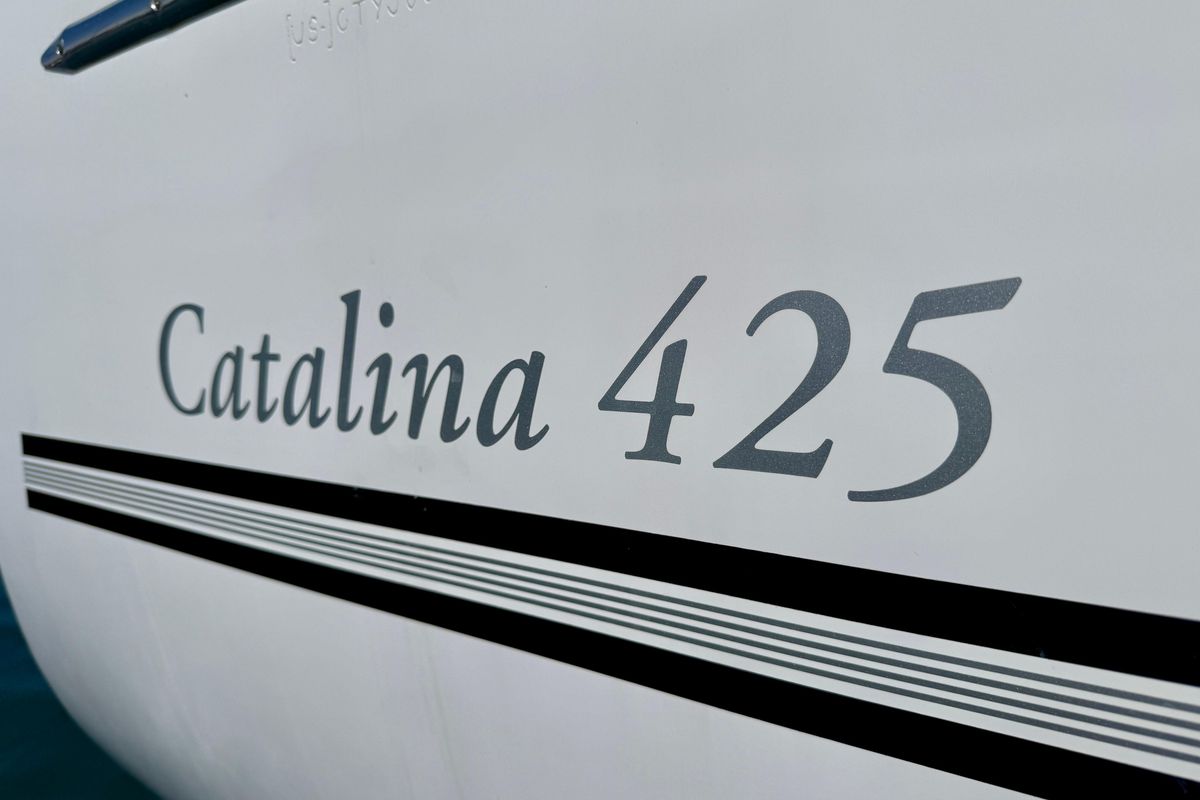 2020 Catalina 43 
