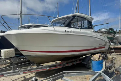 2015 Beneteau Antares 6.8