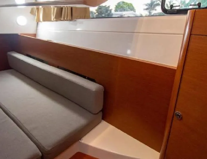 Lickity Split Yacht Photos Pics 