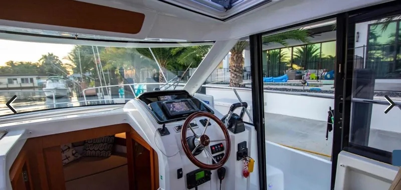 Lickity Split Yacht Photos Pics 