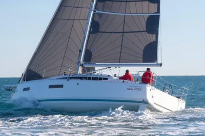 Jeanneau 380