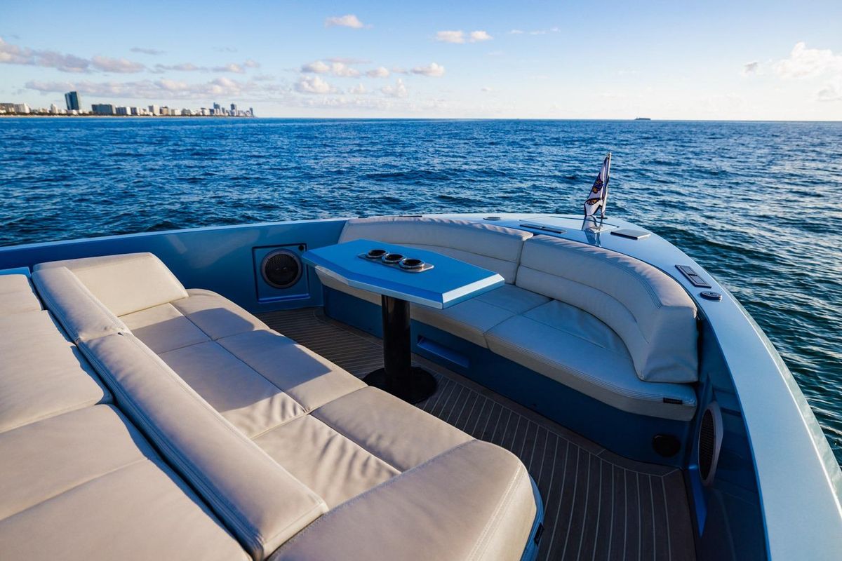 2019 Vanquish Yachts 58 