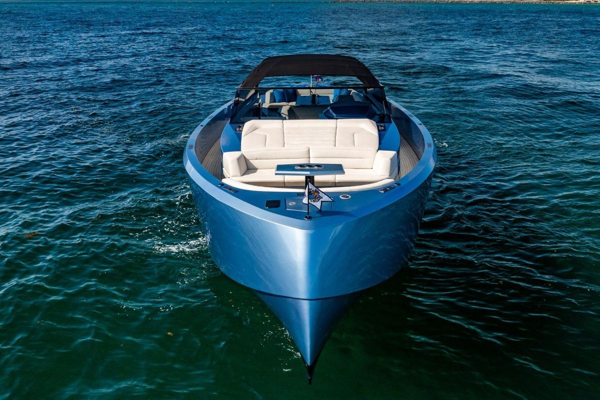 2019 Vanquish Yachts 58 